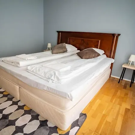 Appartamento The House Of 14 -central, Sauna And Airport Shuttle *